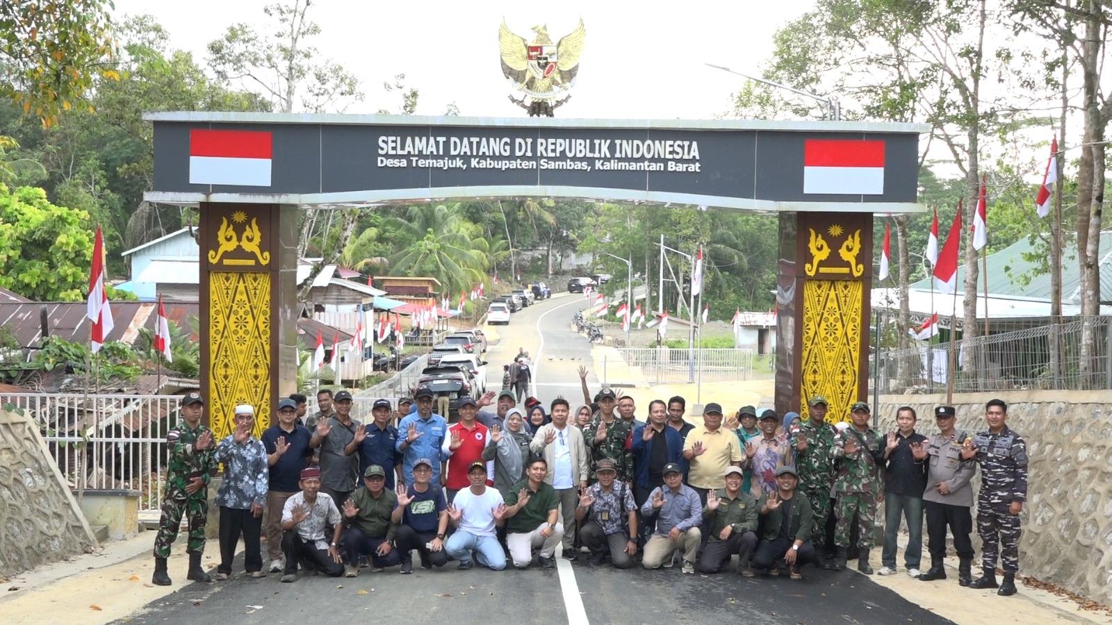 Bupati Satono Tinjau PLB Temajuk