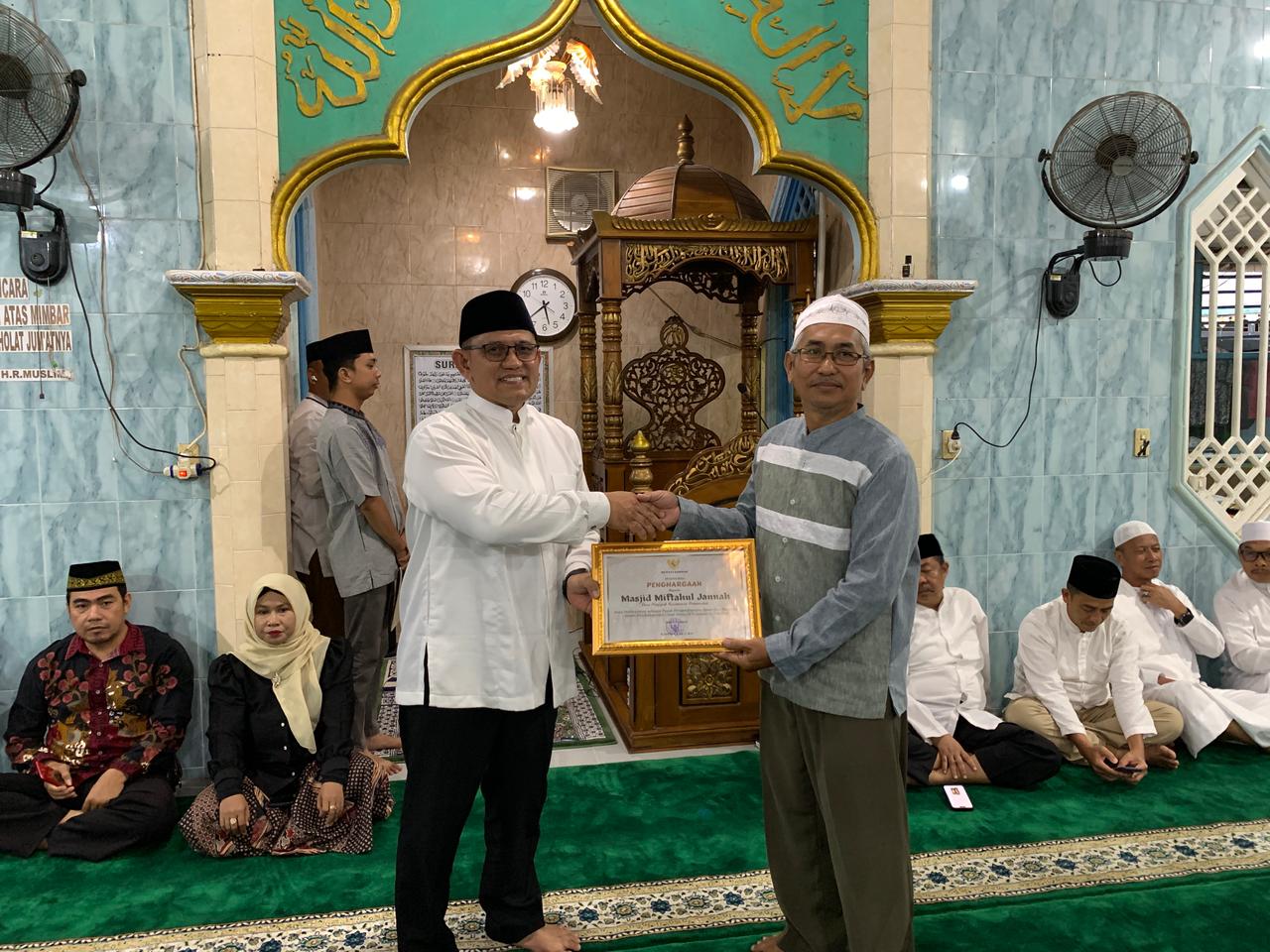 Silaturahmi Safari Ramadan di Kecamatan Salatiga, Wabup Heroaldi : Pemerataan Pembangunan Daerah meski di tengah Efisiensi