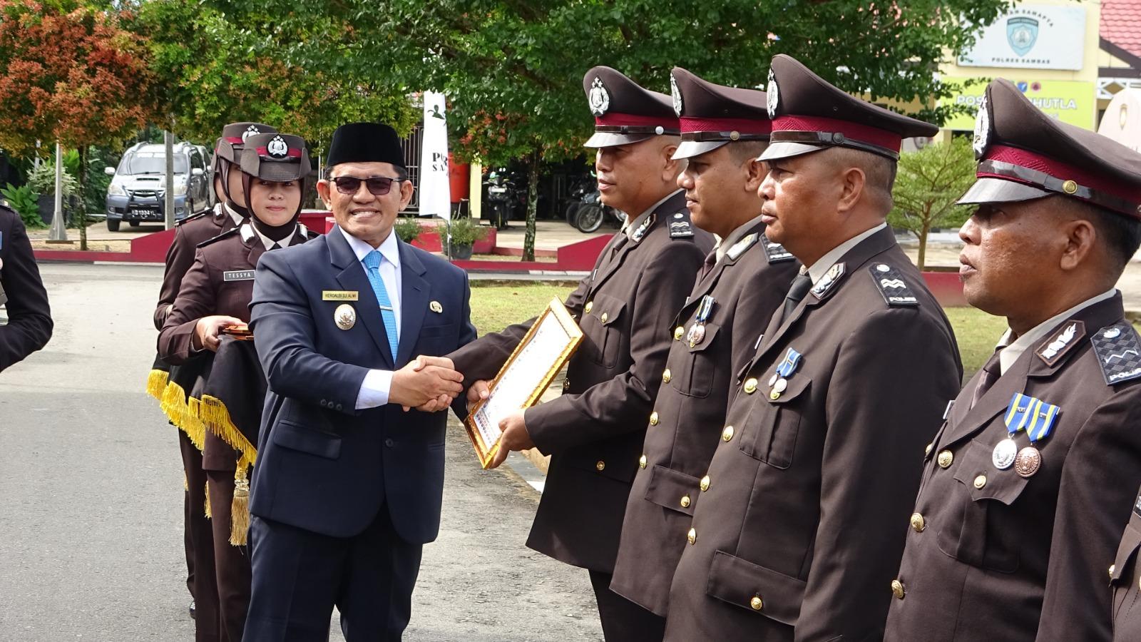 Pemkab Sambas Apresiasi Dedikasi Polres Sambas dalam Menjaga Keamanan dan Ketertiban Masyarakat