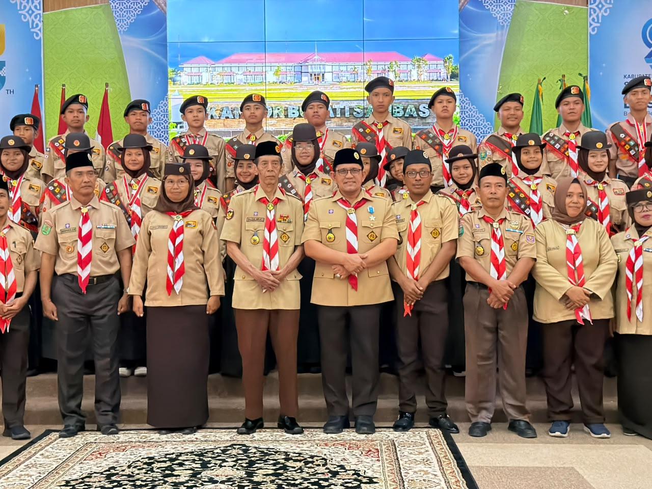 Perkuat Karakter Generasi Muda, Kabupaten Sambas Berangkatkan Kontingen Pramuka ke Jamnas XII 2026