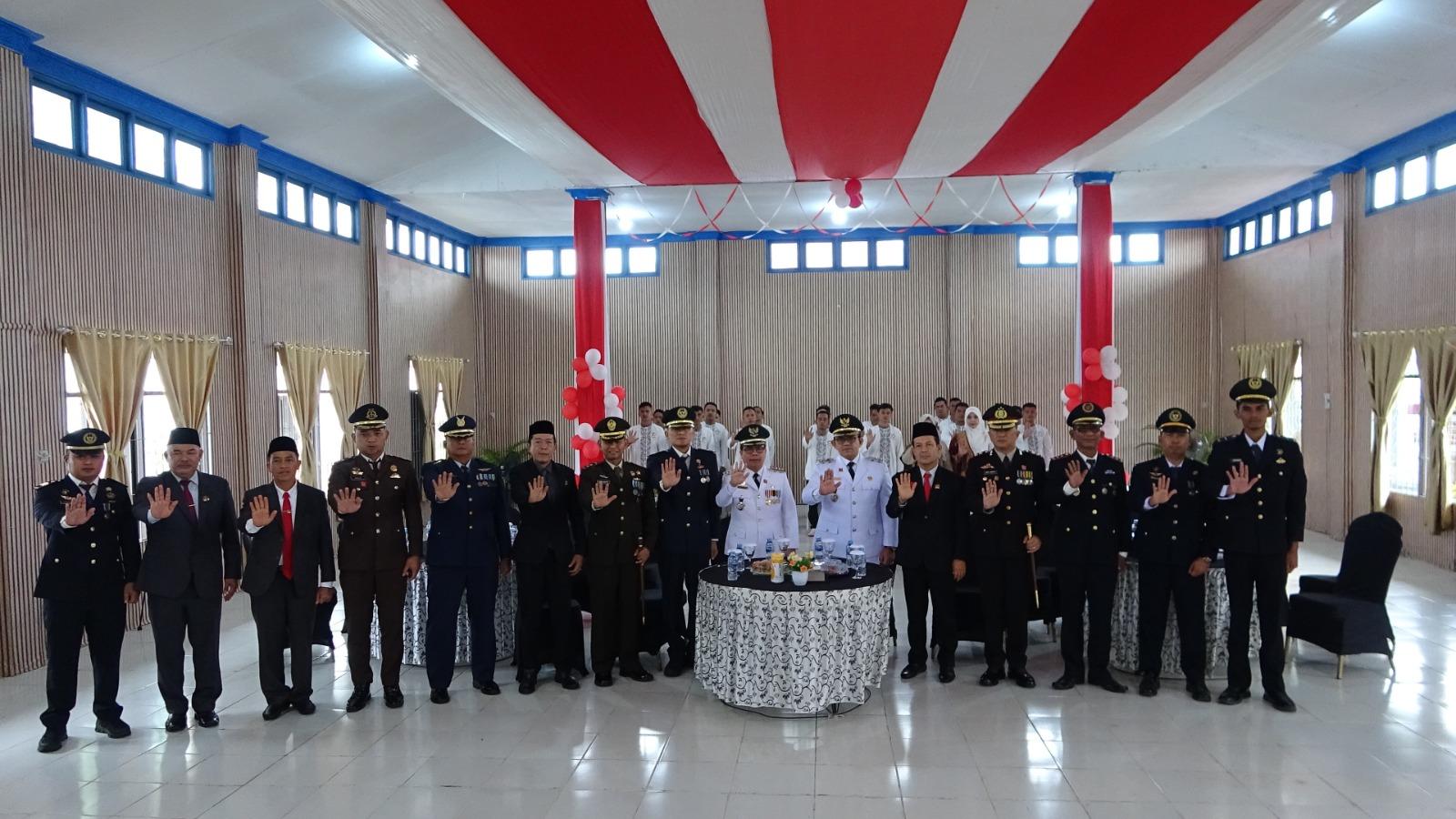 HUT ke-81 RI, Bupati Satono Serahkan Remisi kepada 226 Warga Binaan Rutan Sambas