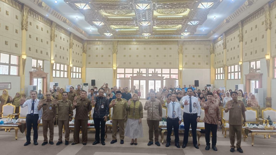Buka Gelaran Edukasi UMKM, Mewakili Bupati Sambas, Wakil Bupati Sambas Heroaldi Harap Tingkatkan Literasi Finansial Untuk Pengrajin Lokal