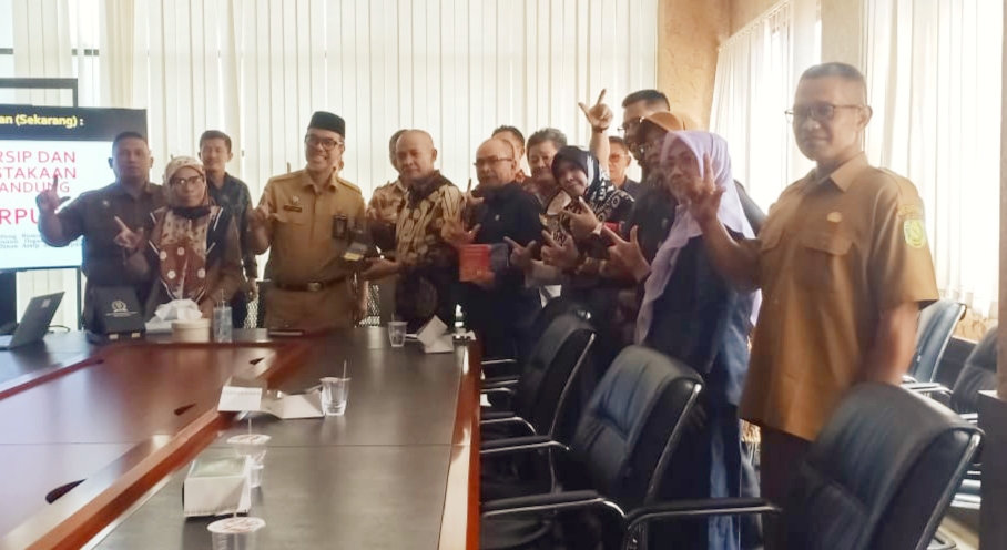 Komisi 4 Apresiasi e-Pustaka Bandung Kota