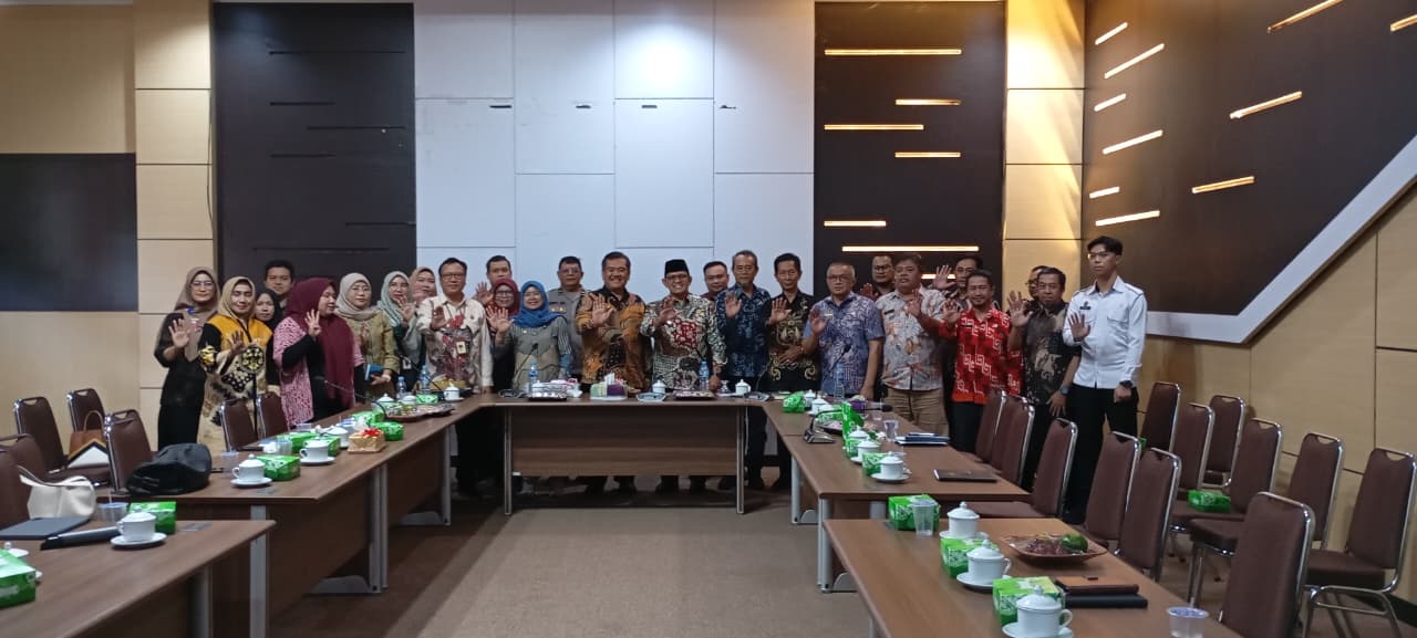 Wabup Sambas Hadiri Rapat Koordinasi Perbatasan Bahas Perlindungan Pekerja Migran
