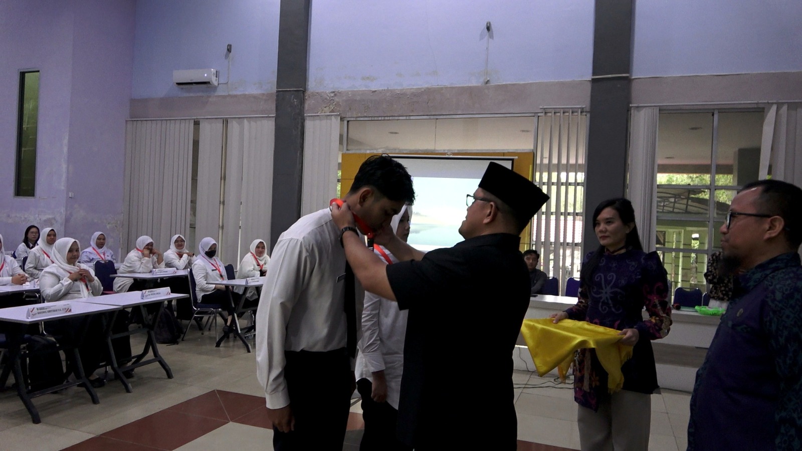 Tutup Latsar CPNS Golongan III Angkatan XX Tahun 2025, Heroaldi: Tumbuhkan Nilai-Nilai Positif dalam Pengabdian kepada Daerah