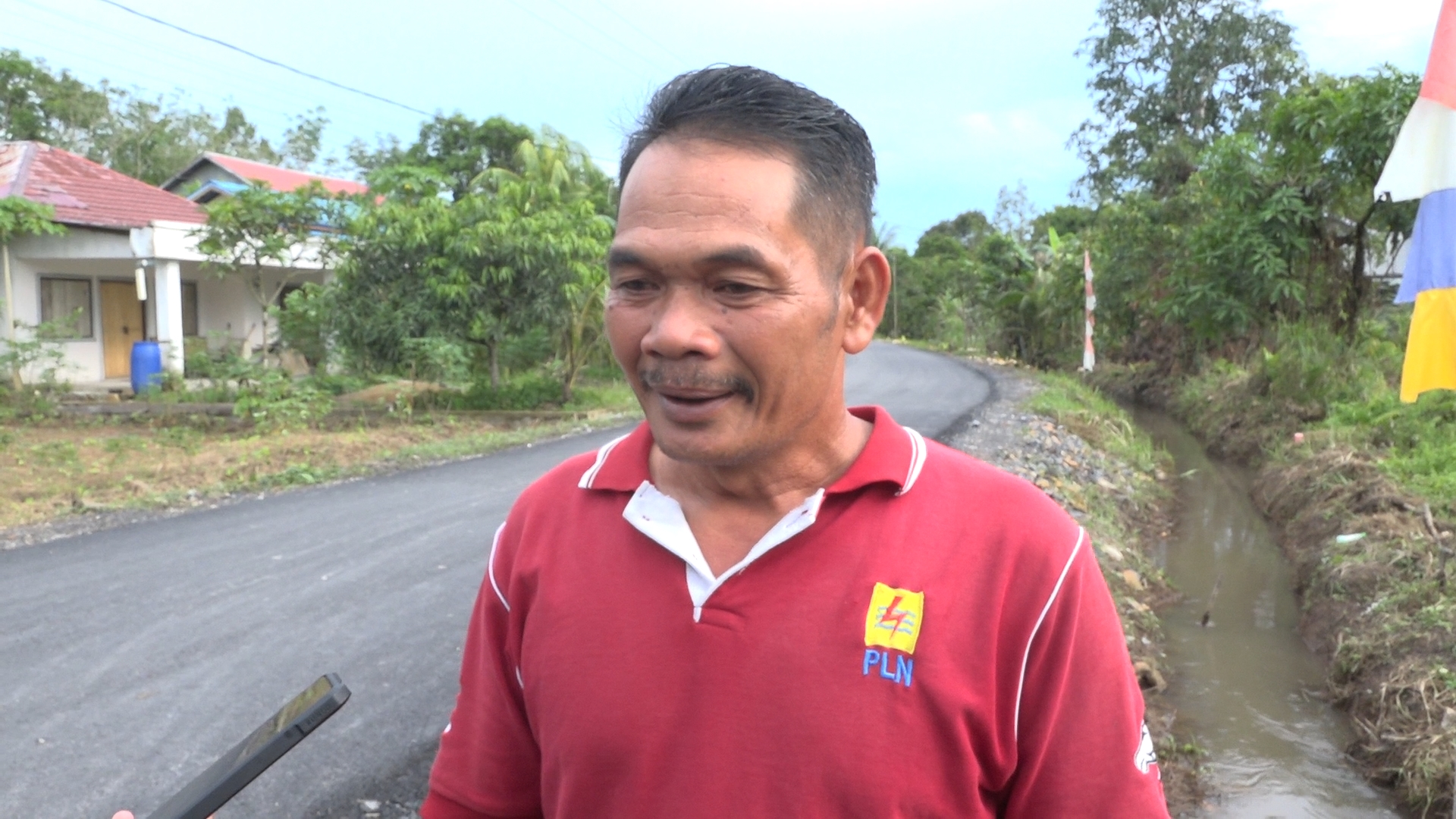 TERIMA KASIH BUPATI SATONO, 20 TAHUN KAMI TIDAK MERASAKAN JALAN MULUS