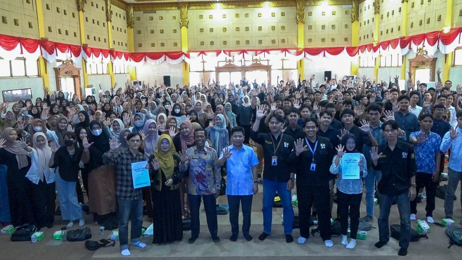 Bupati Samba, H. Satono, S.Sos.I, MH buka secara resmi pelaksanaan  kegiatan UTBK