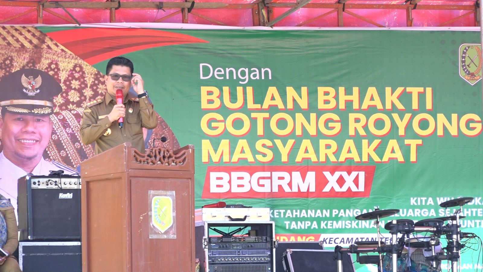 Buka Pencanangan BBGRM ke-XXI, Bupati Satono Puji Semangat Gotong Royong Masyarakat Serindang